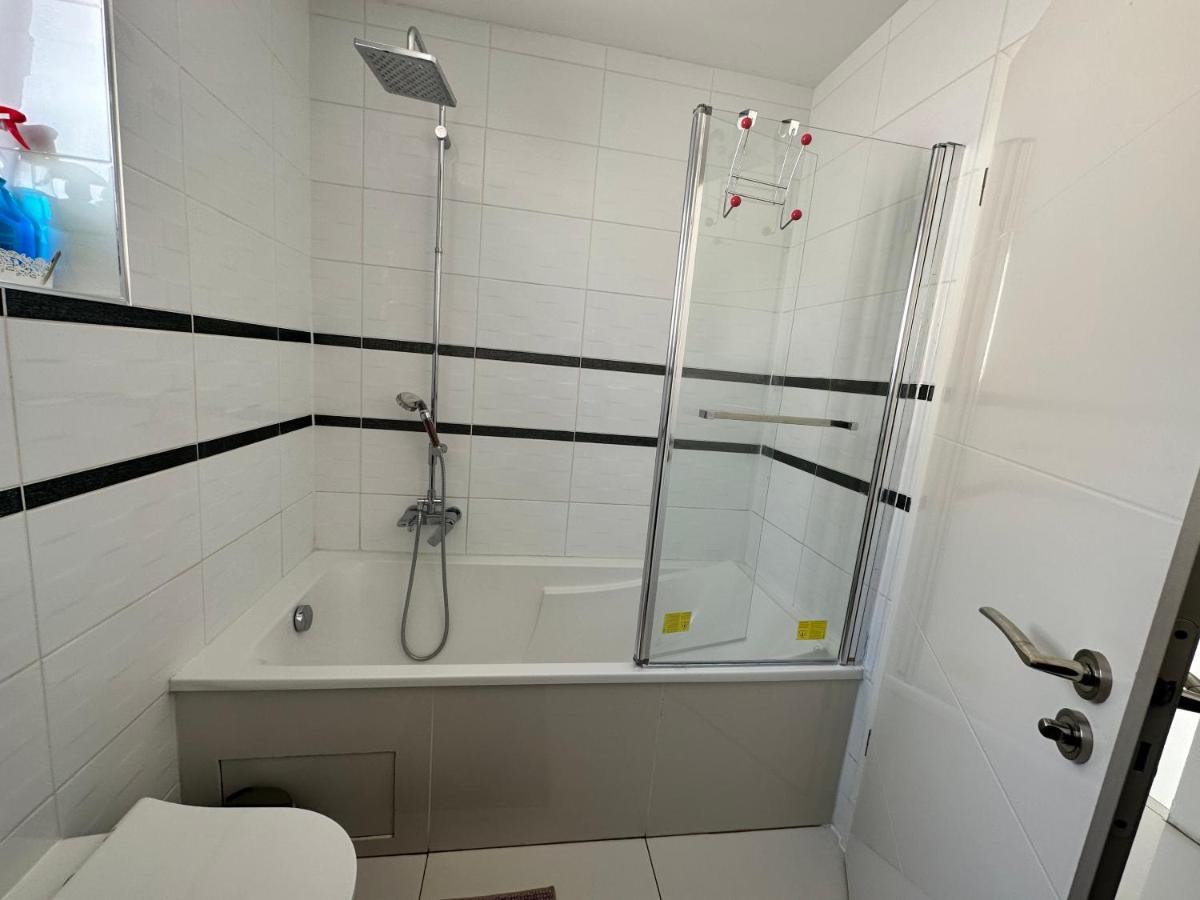 Residence Foch ลิงโกไซม์ ภายนอก รูปภาพ